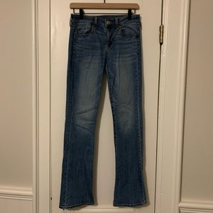 American Eagle Medium Wash Flare Jean - size 4